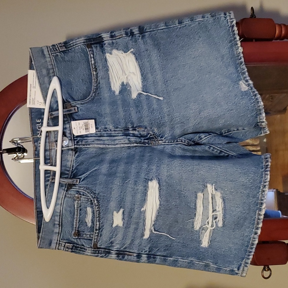 American Eagle '90s Boyfriend Shorts size 12